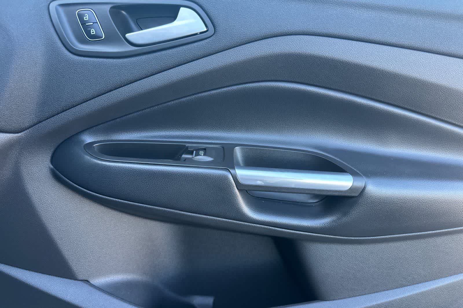 Thumbnail: 2019 Ford Escape - 19