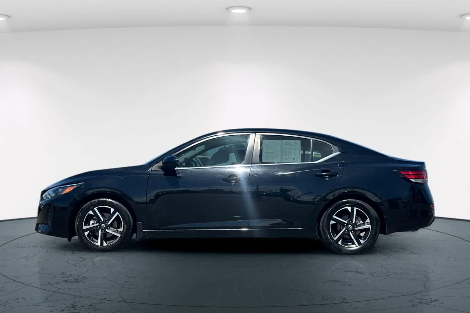 Thumbnail: 2024 Nissan Sentra - 9