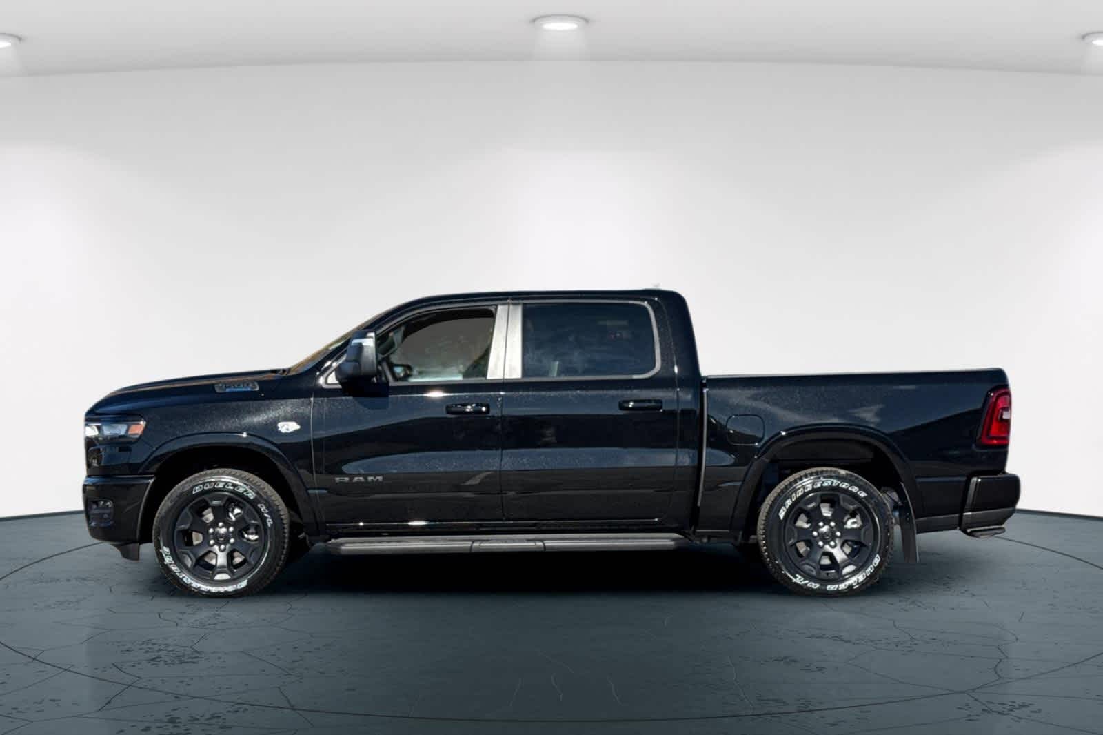 Thumbnail: 2026 RAM 1500 - 9
