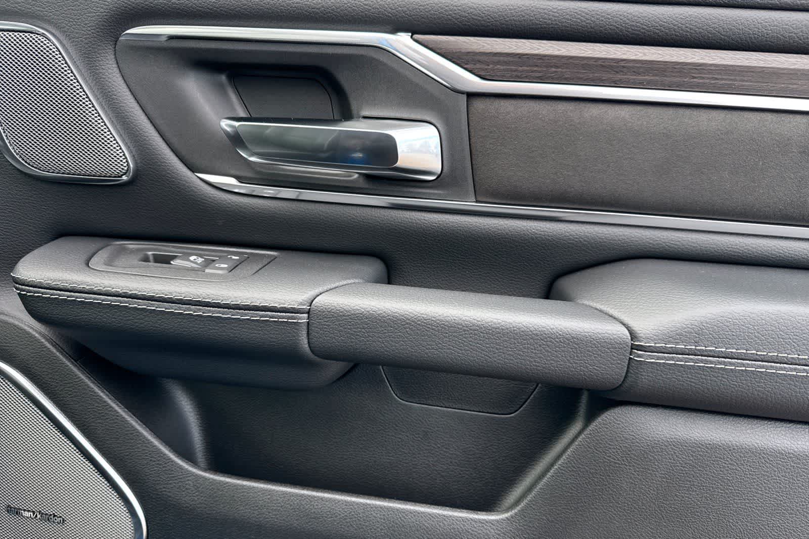 Thumbnail: 2026 RAM 1500 - 18