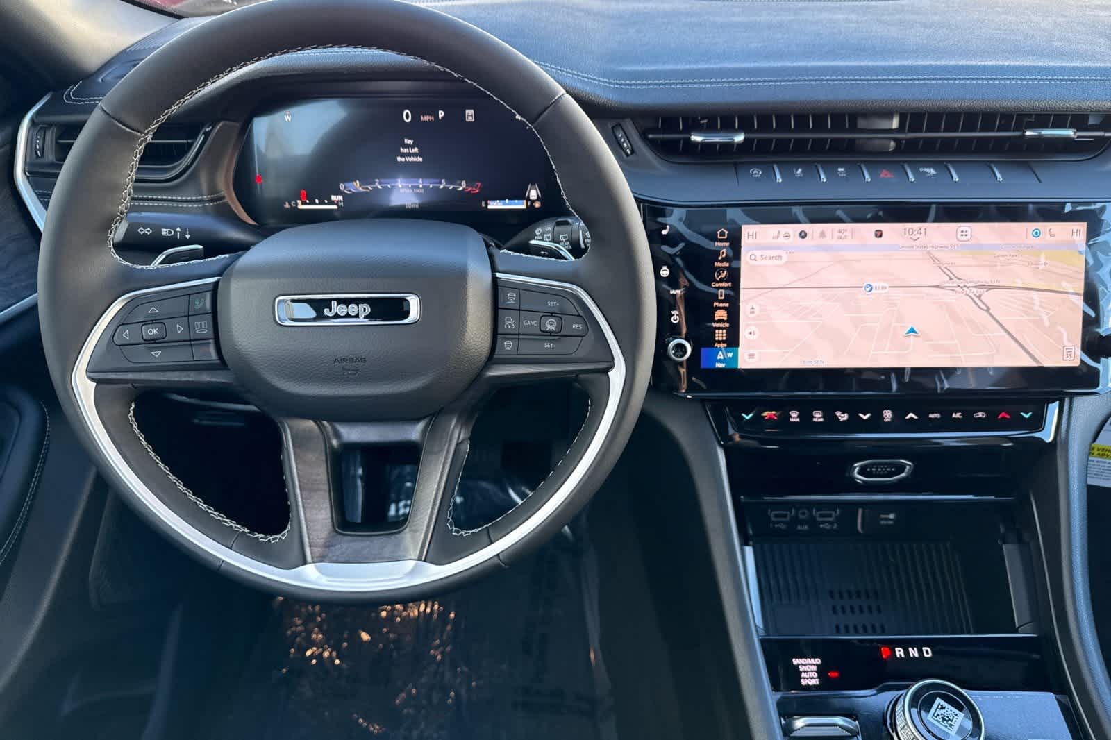 Thumbnail: 2026 Jeep Grand Cherokee - 14