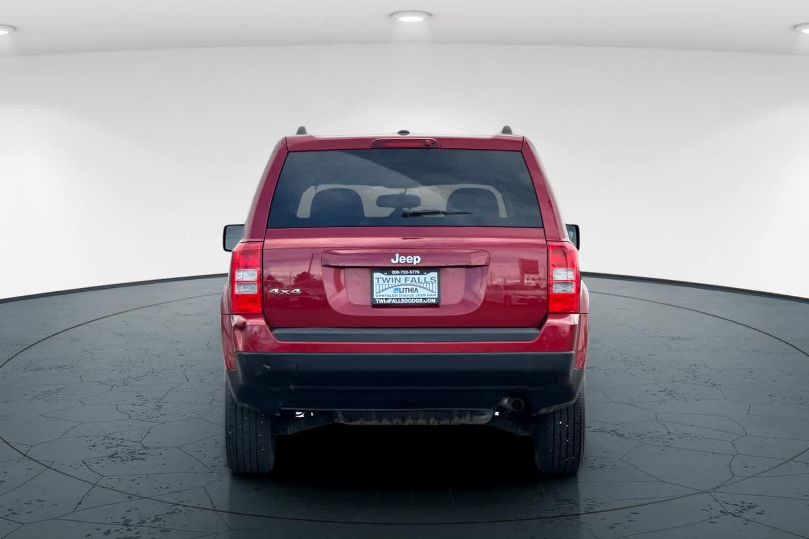 Thumbnail: 2016 Jeep Patriot - 7