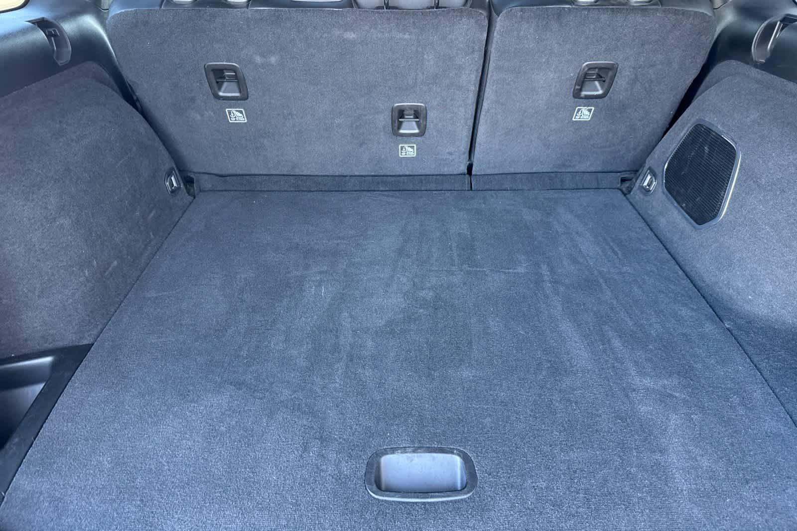 Thumbnail: 2023 Jeep Grand Cherokee - 16