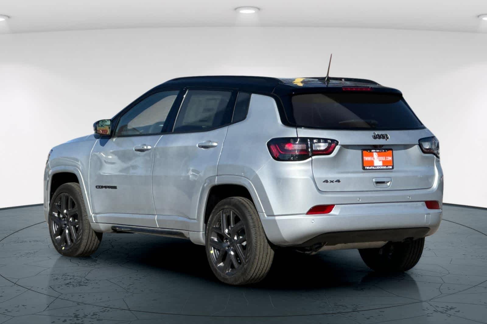 Thumbnail: 2025 Jeep Compass - 8