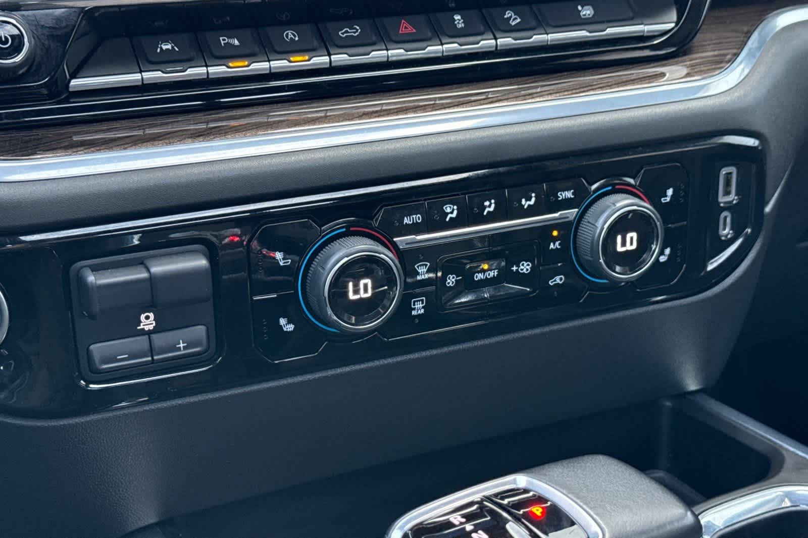 Thumbnail: 2022 Chevrolet Silverado 1500 - 21