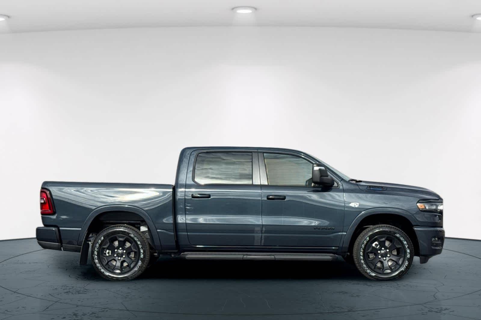 Thumbnail: 2026 RAM 1500 - 6