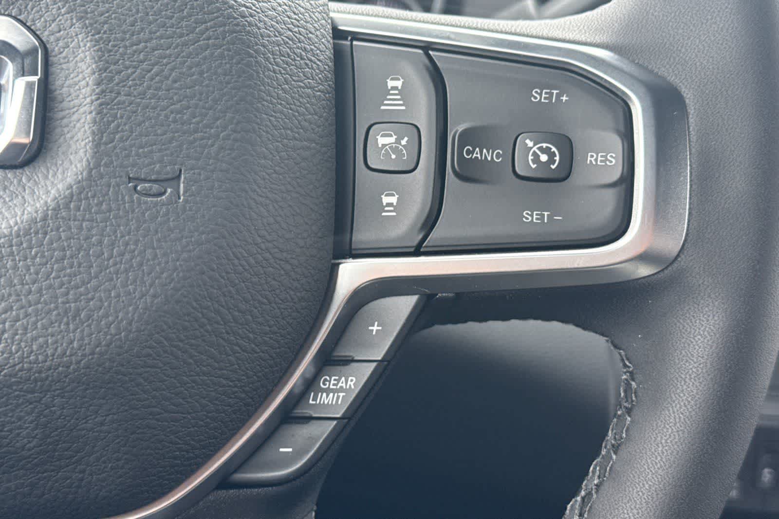 Thumbnail: 2026 RAM 3500 - 27