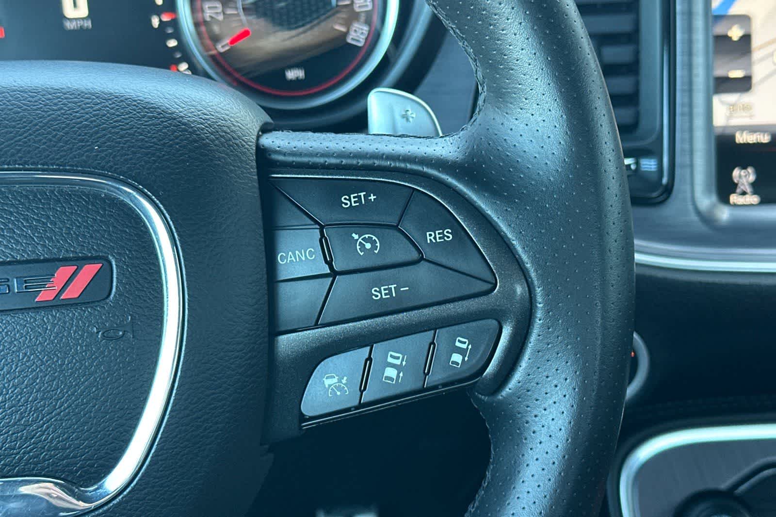 Thumbnail: 2016 Dodge Challenger - 27