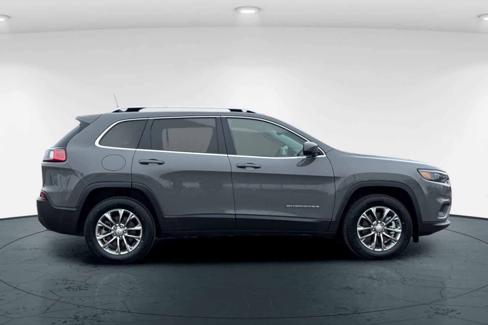 Thumbnail: 2021 Jeep Cherokee - 6