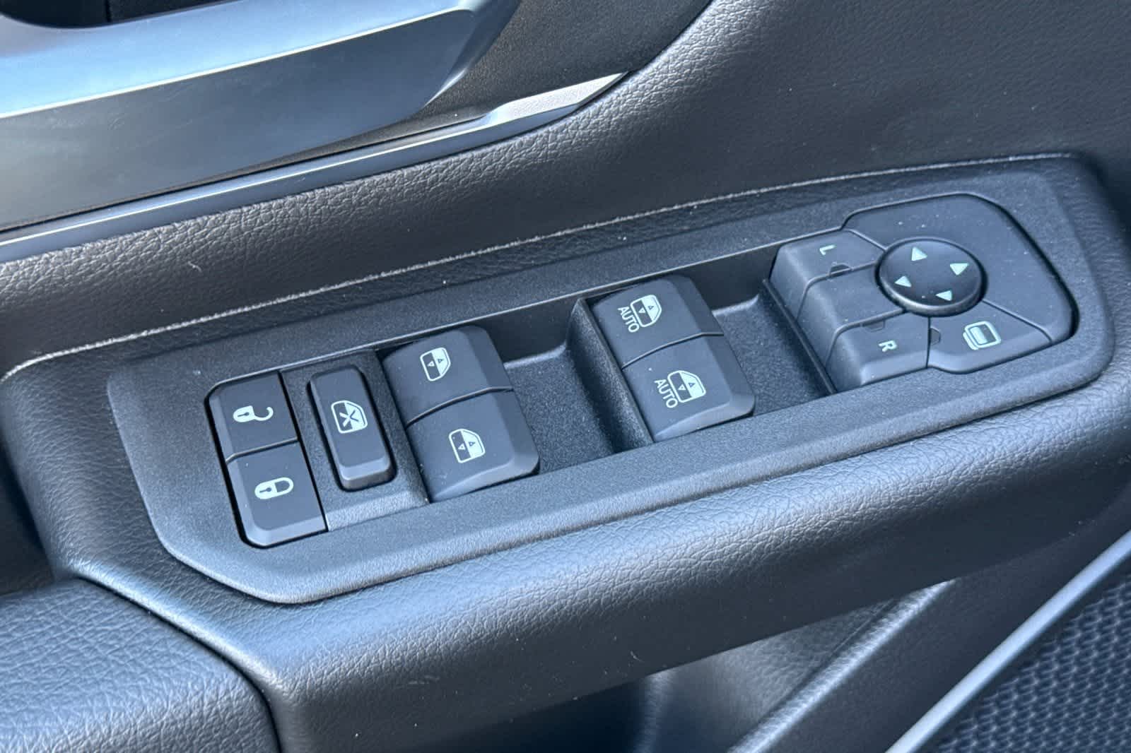 Thumbnail: 2026 RAM 1500 - 13