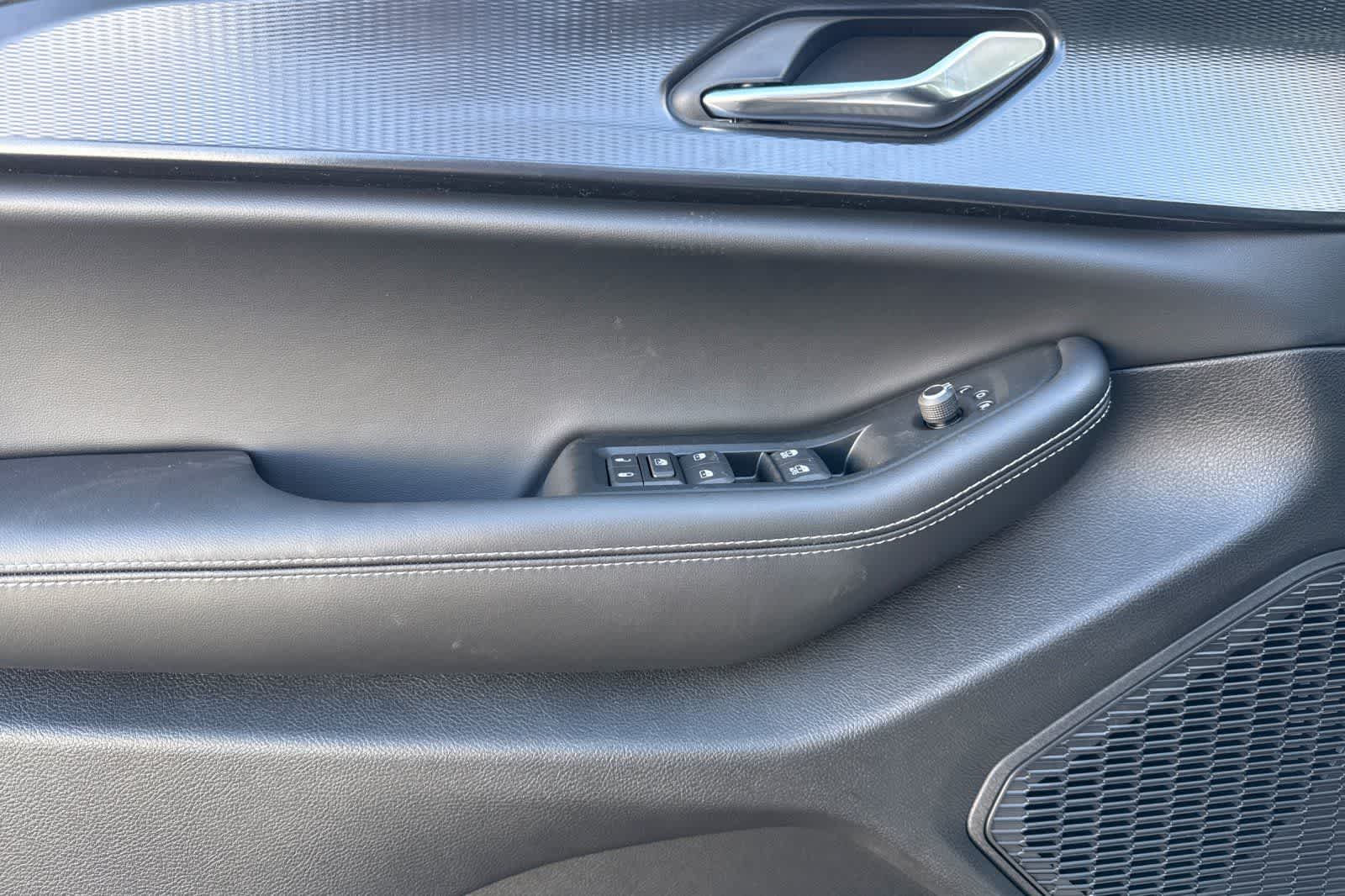 Thumbnail: 2025 Jeep Grand Cherokee - 12