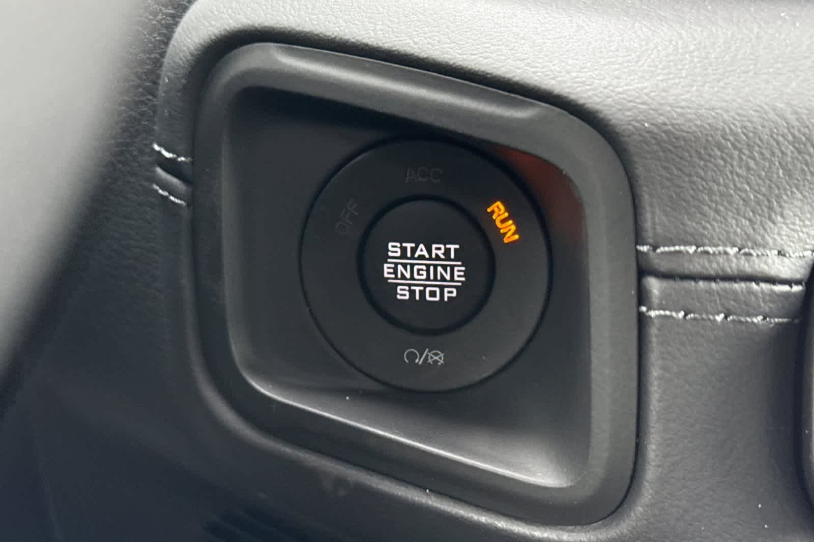 Thumbnail: 2026 Jeep Gladiator - 23