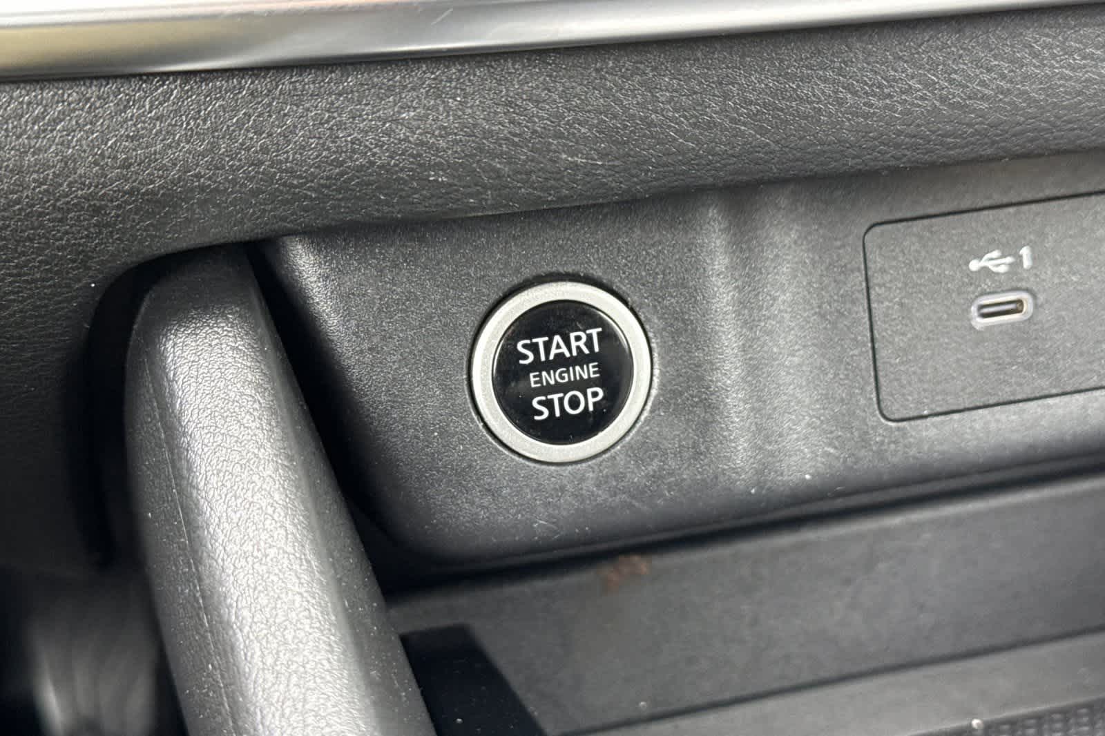 Thumbnail: 2022 Nissan Rogue - 24