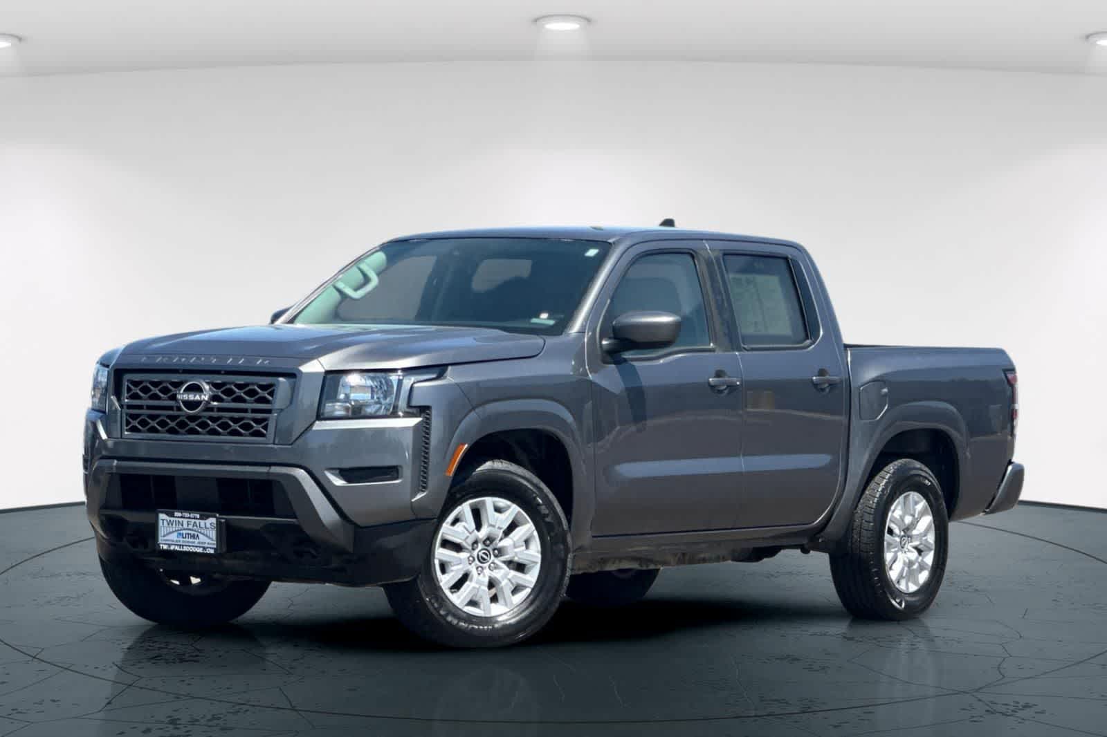 2022 Nissan Frontier SV Crew Cab 4X4 SWB's photo