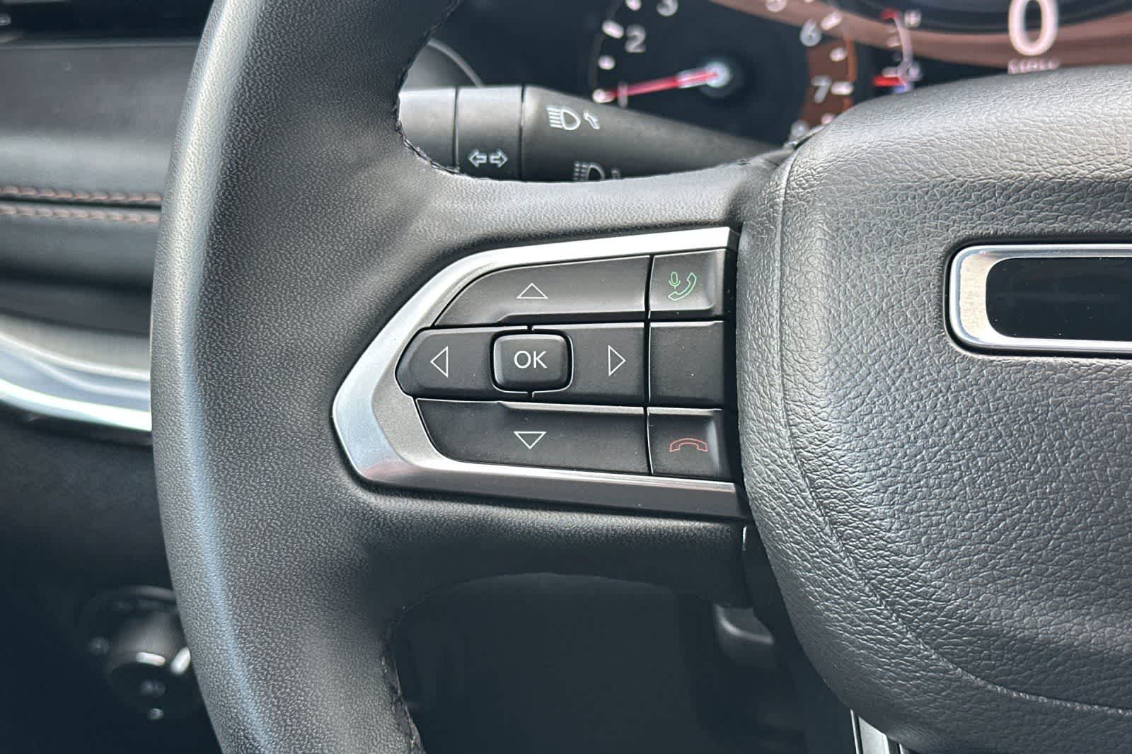 Thumbnail: 2023 Jeep Compass - 26