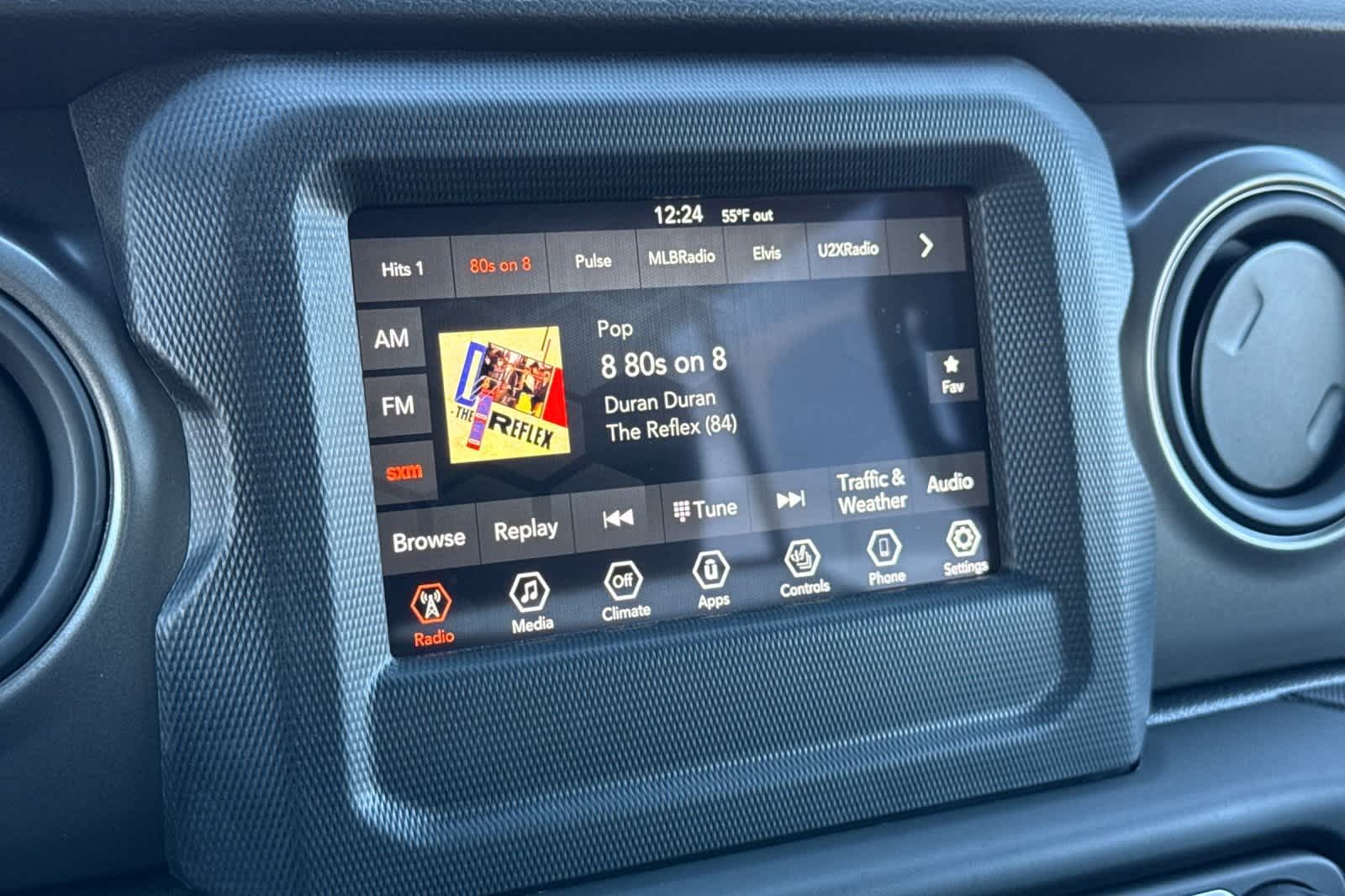 Thumbnail: 2023 Jeep Wrangler - 20