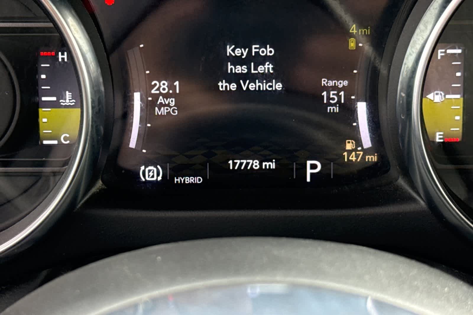 Thumbnail: 2022 Jeep Wrangler - 30