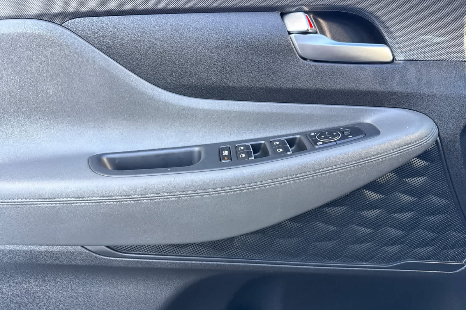 Thumbnail: 2023 Hyundai Santa Fe - 12