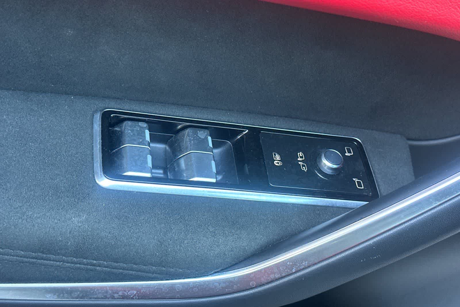 Thumbnail: 2021 Jaguar F-Pace - 13