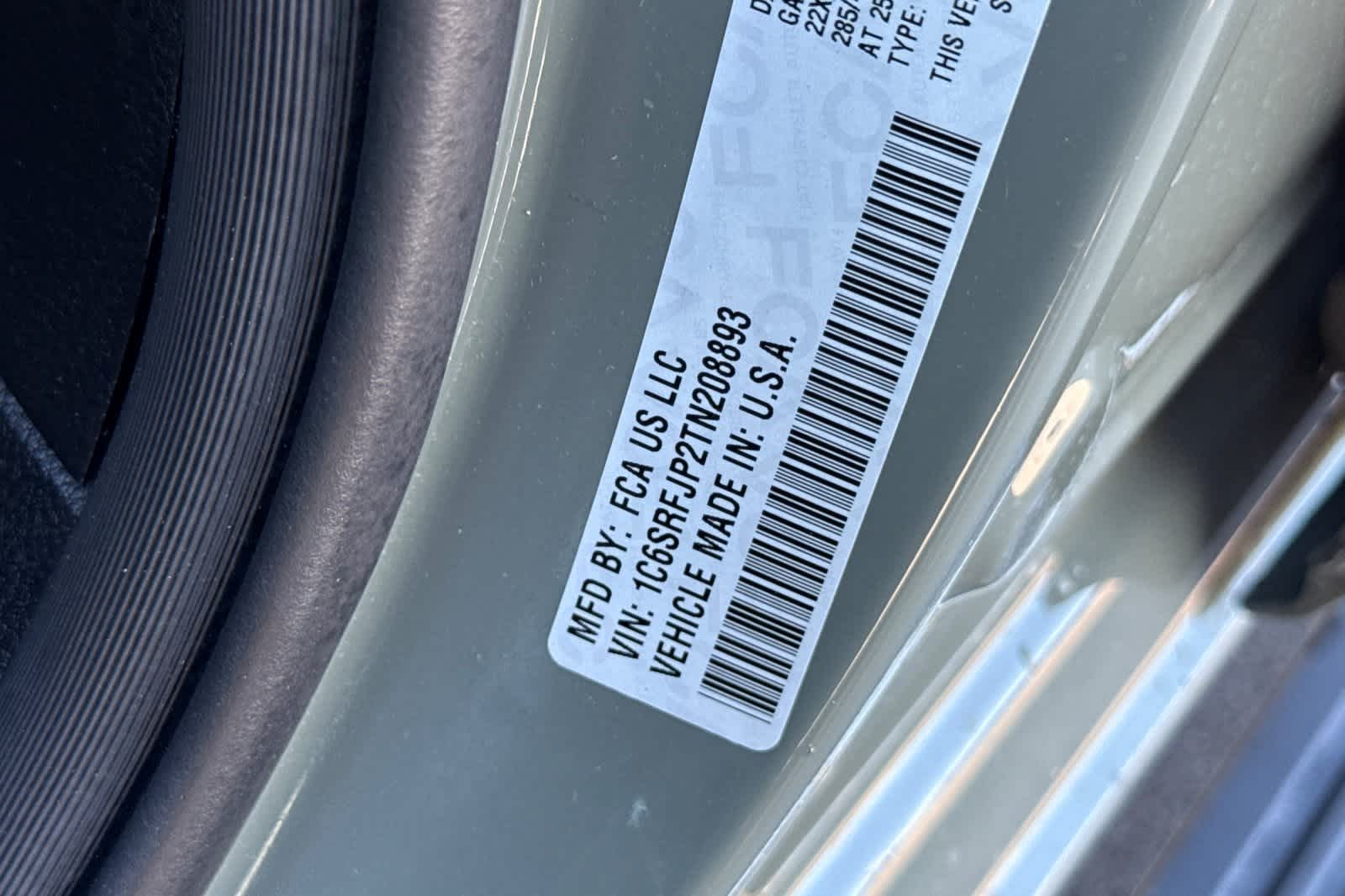 Thumbnail: 2026 RAM 1500 - 32