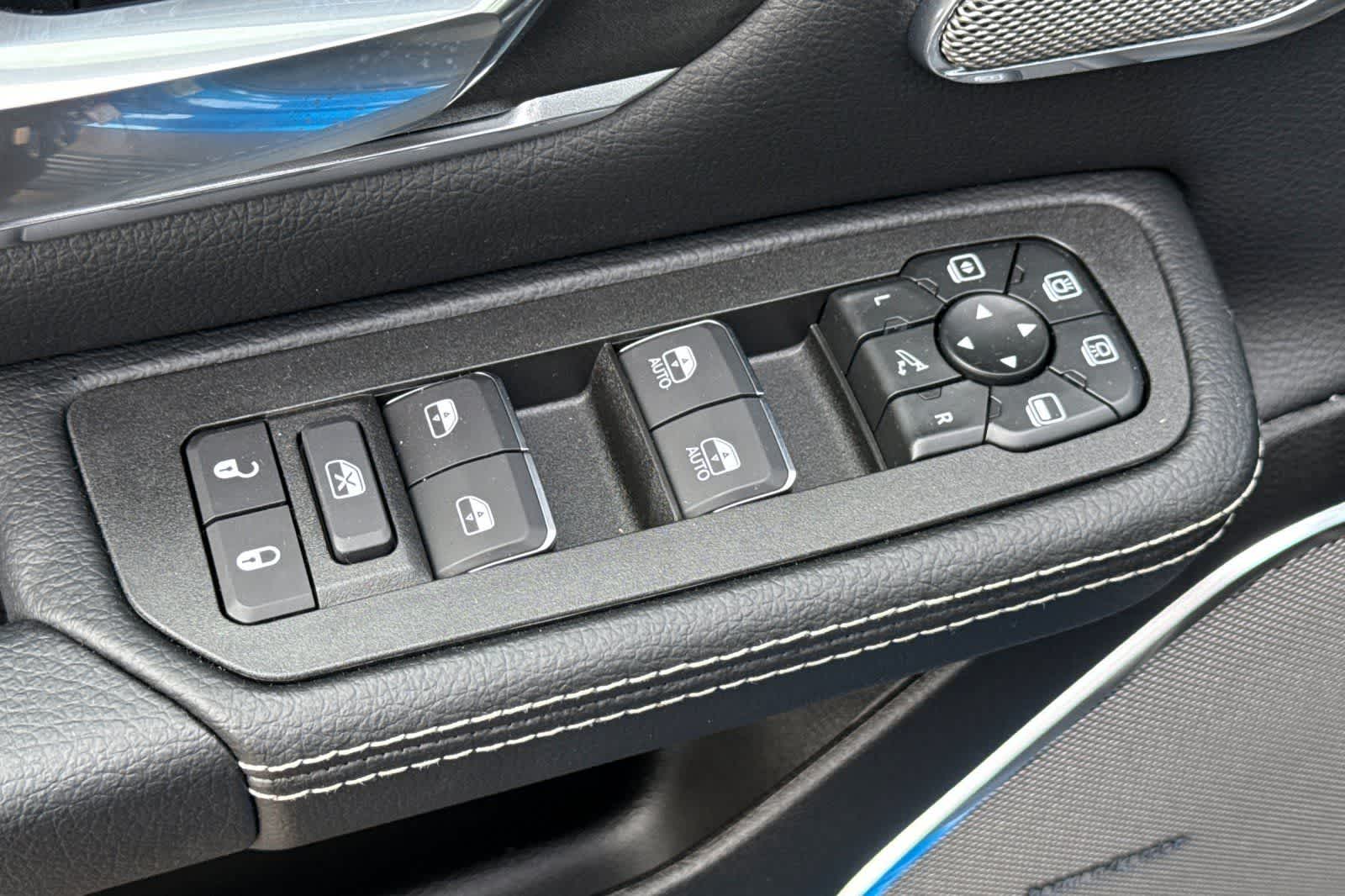 Thumbnail: 2026 RAM 1500 - 13