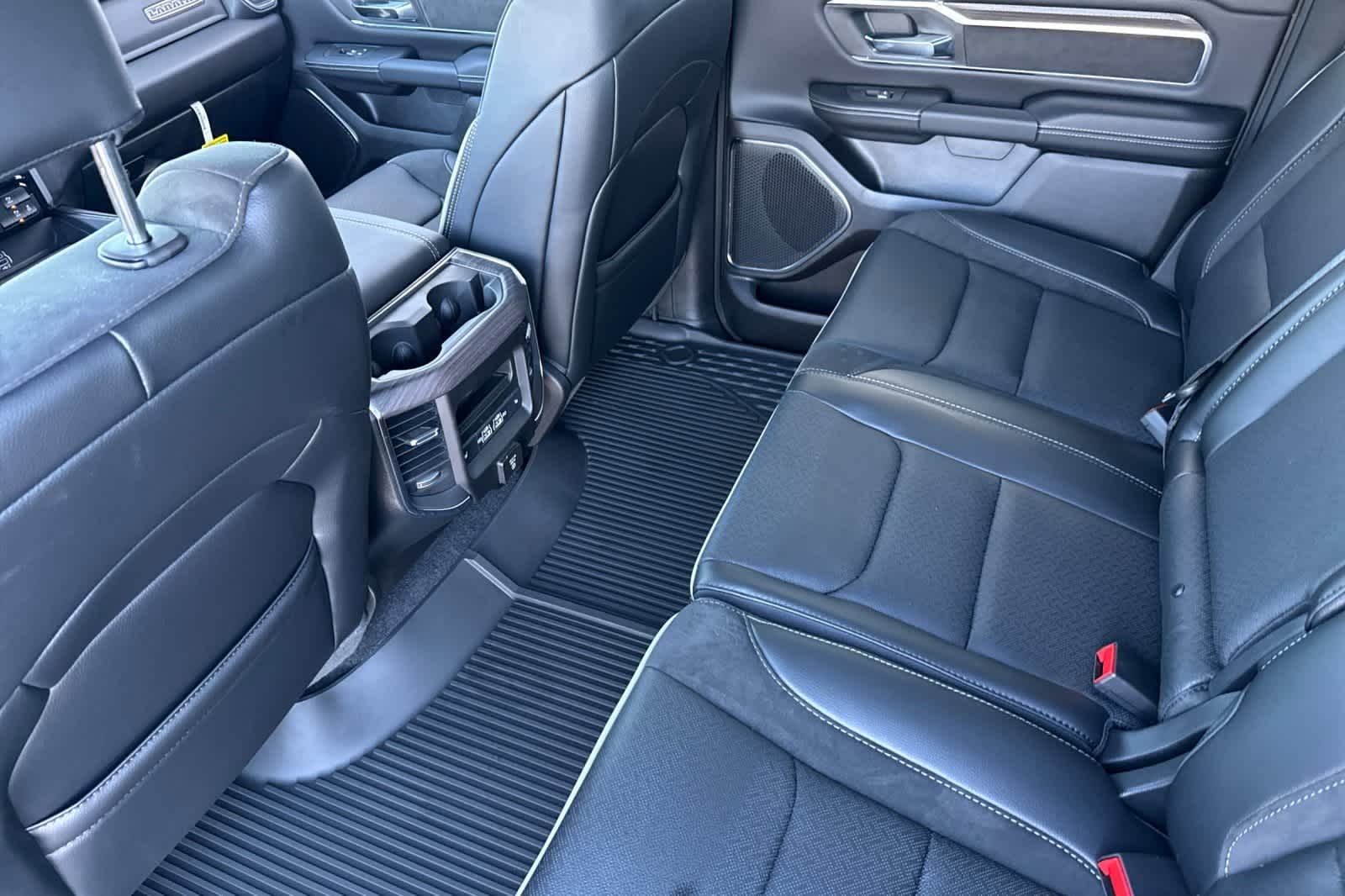 2026 Ram 1500 Laramie photo 4