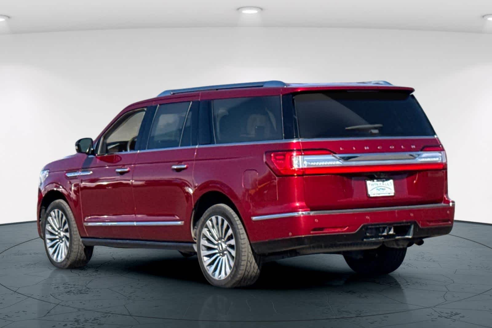 Thumbnail: 2019 Lincoln Navigator L - 8
