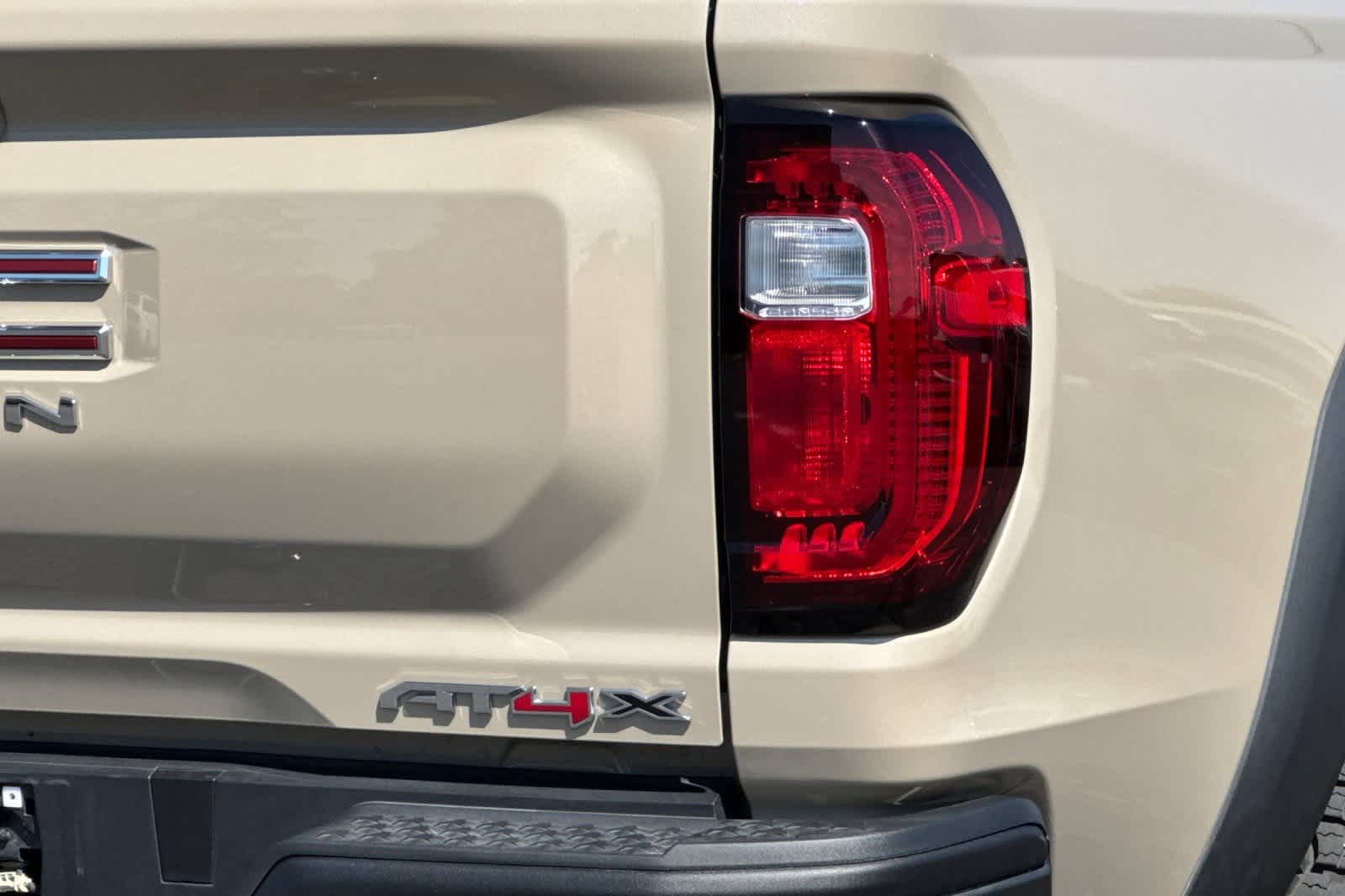 2024 GMC Canyon AT4X 31