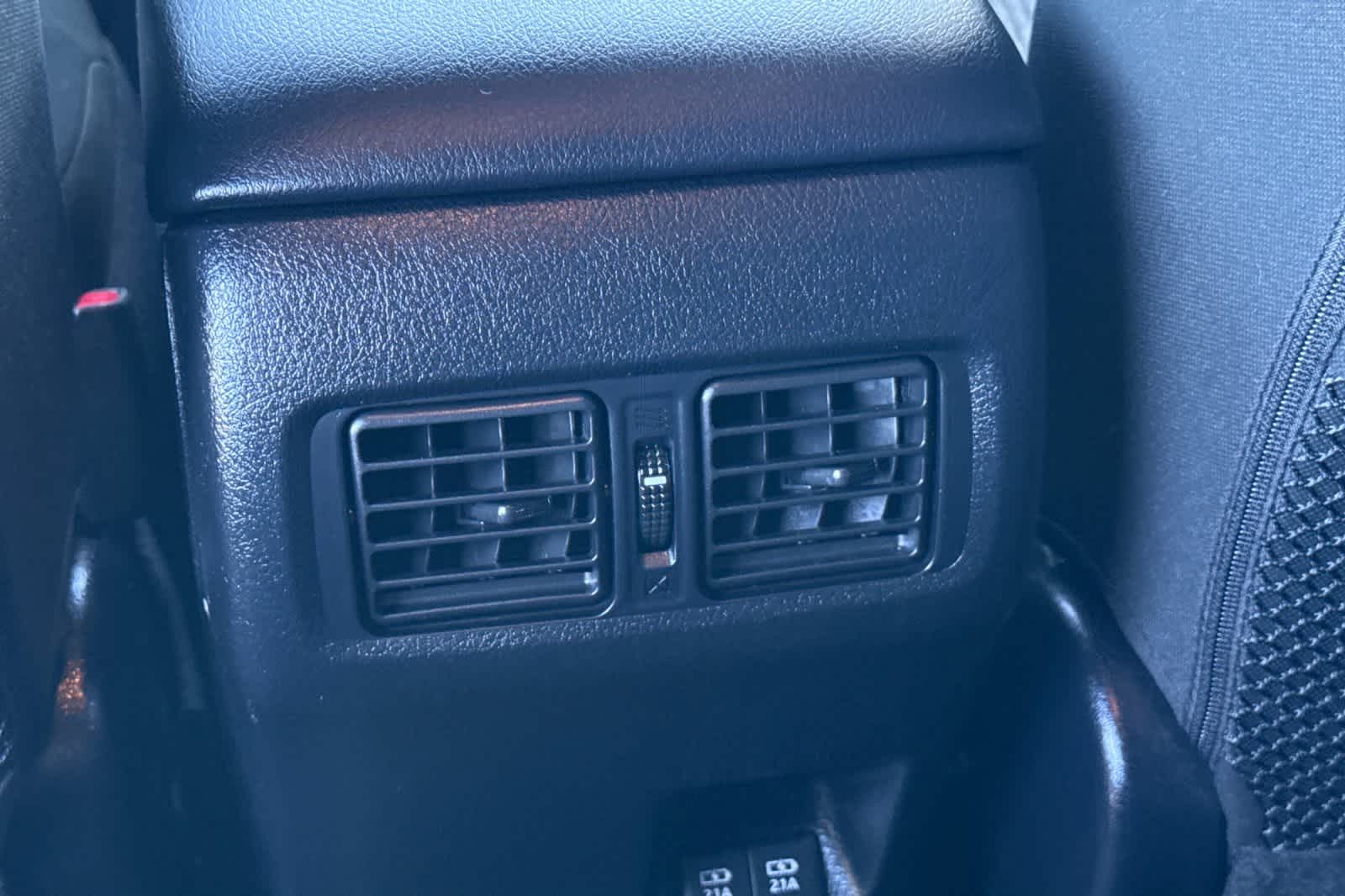 Thumbnail: 2021 Toyota 4Runner - 15