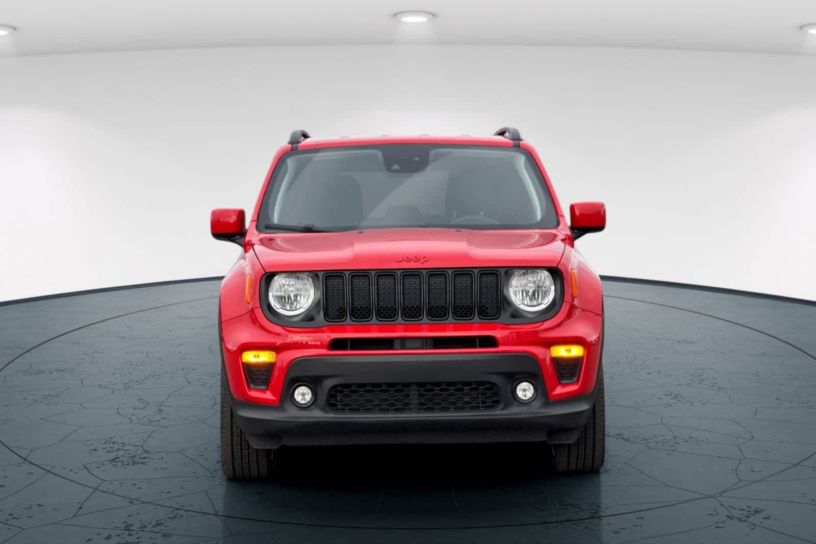 Thumbnail: 2022 Jeep Renegade - 10