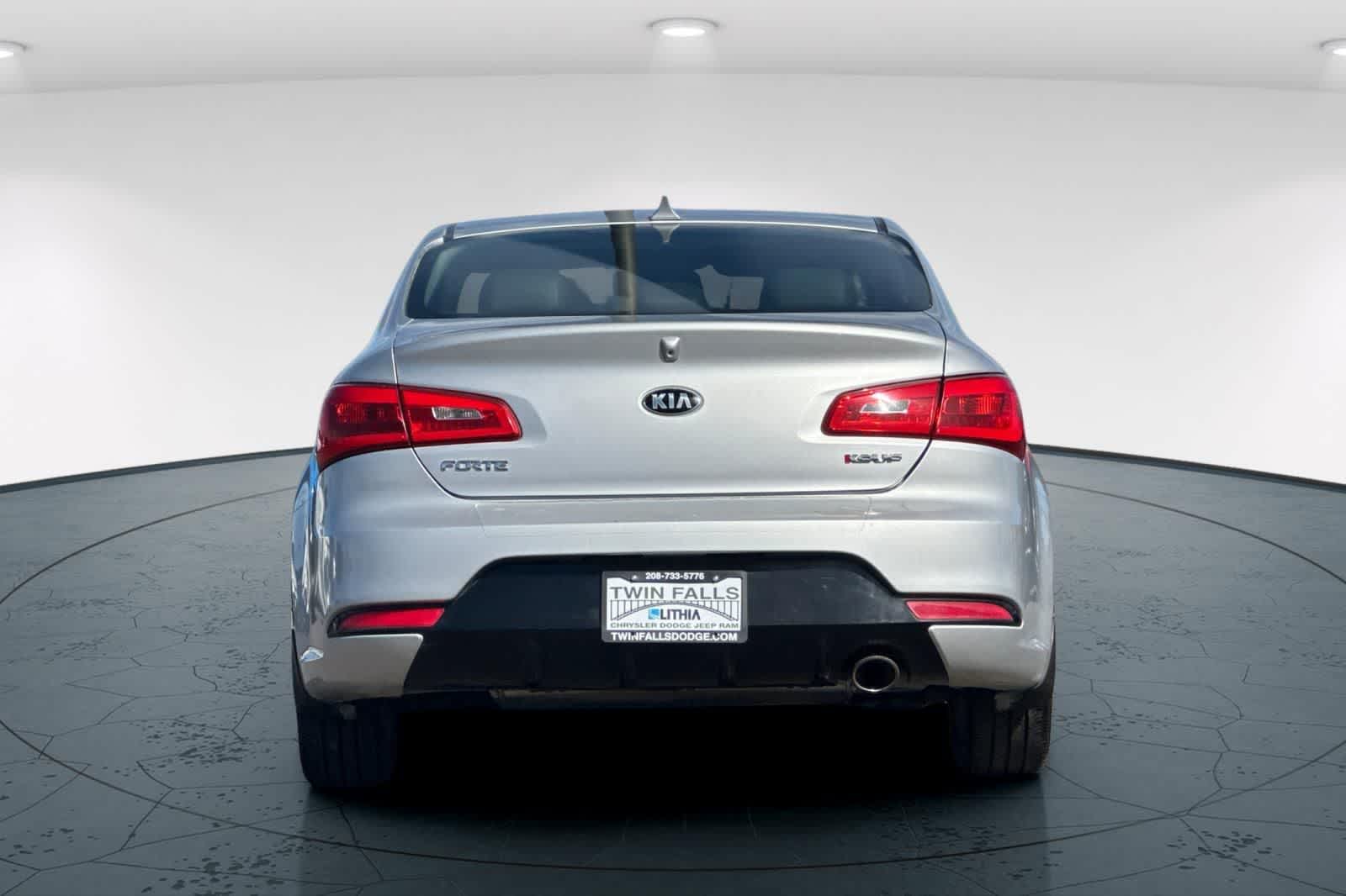 Thumbnail: 2016 Kia Forte - 7