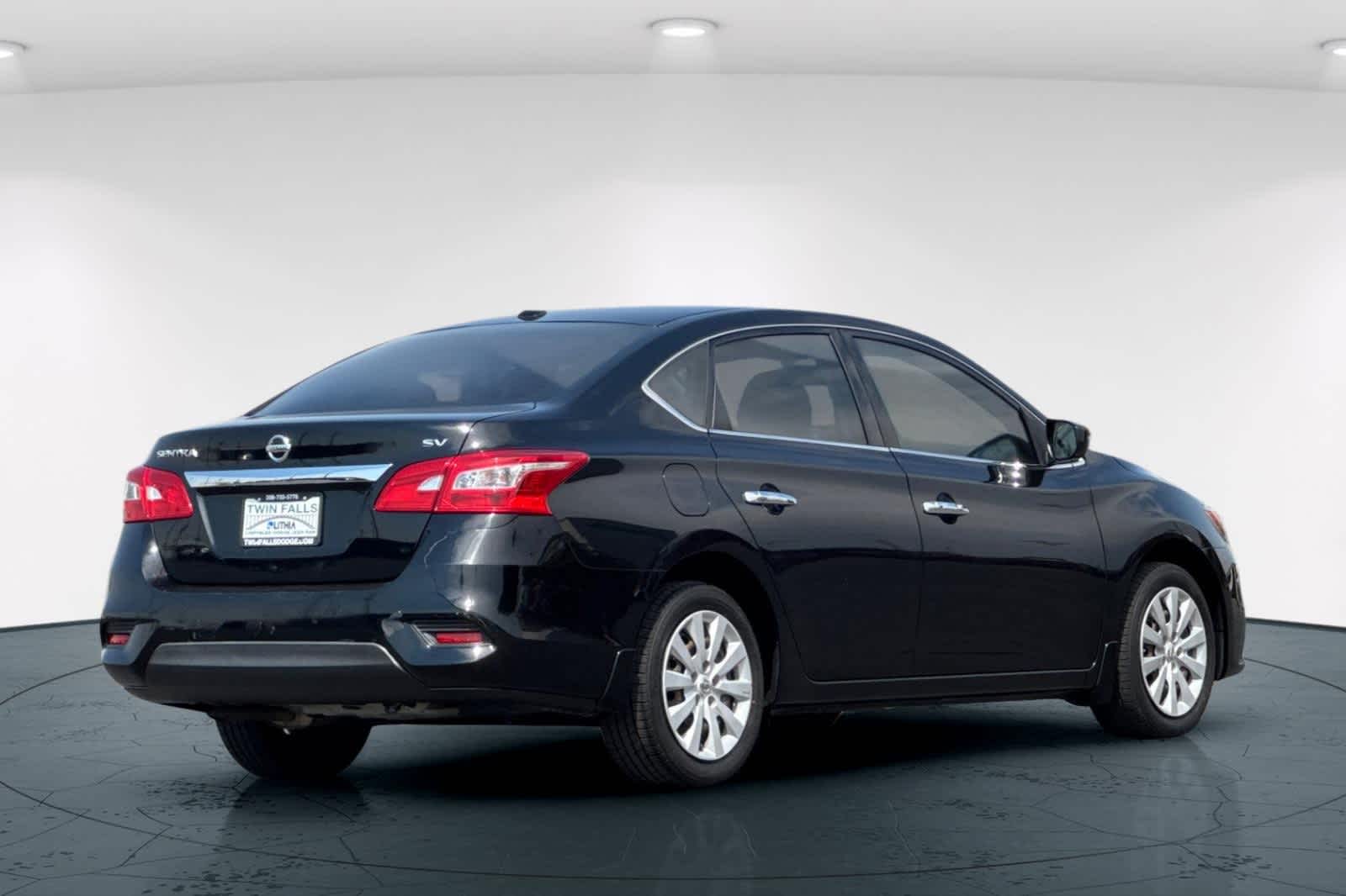 Thumbnail: 2016 Nissan Sentra - 2
