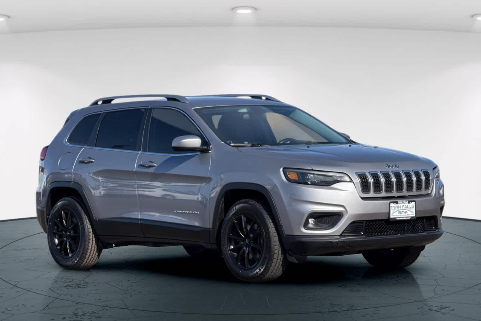 Thumbnail: 2019 Jeep Cherokee - 5