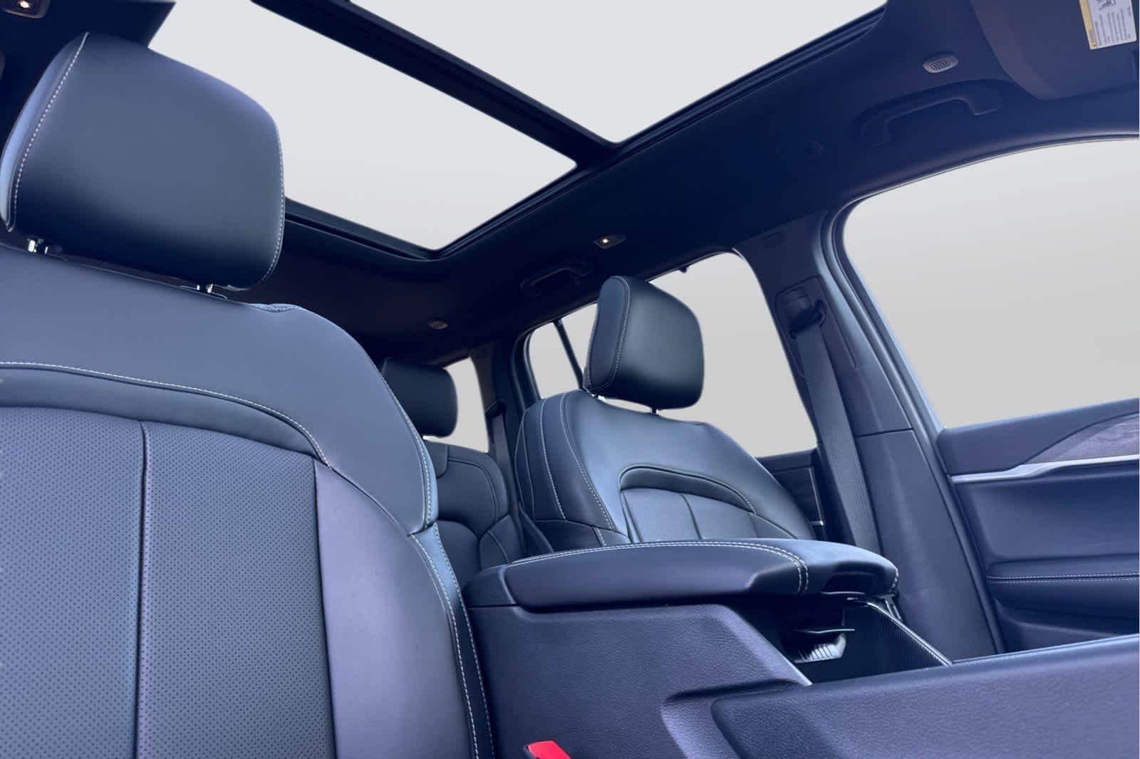 Thumbnail: 2025 Jeep Grand Cherokee - 18