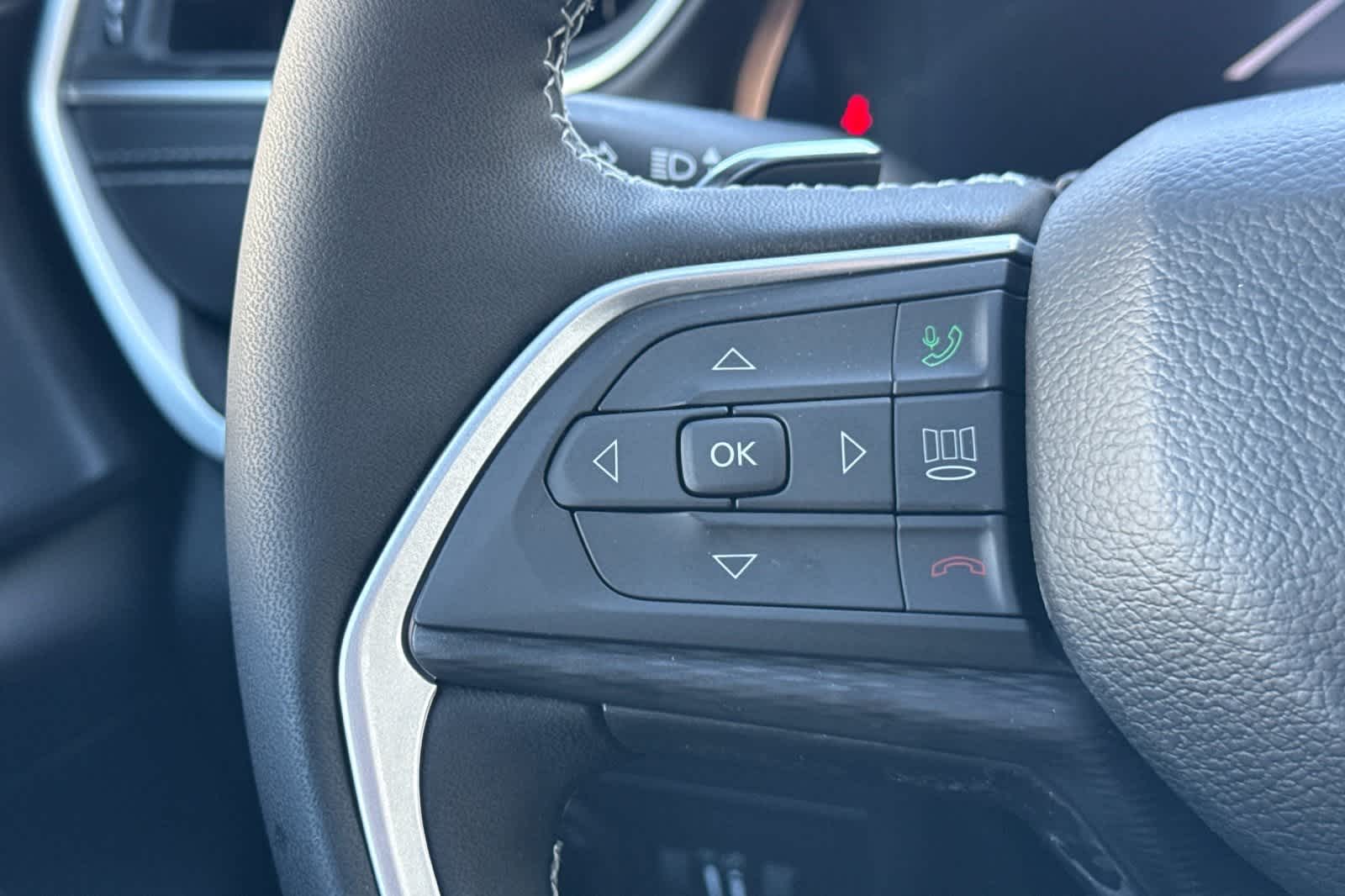 Thumbnail: 2025 Jeep Grand Cherokee - 26