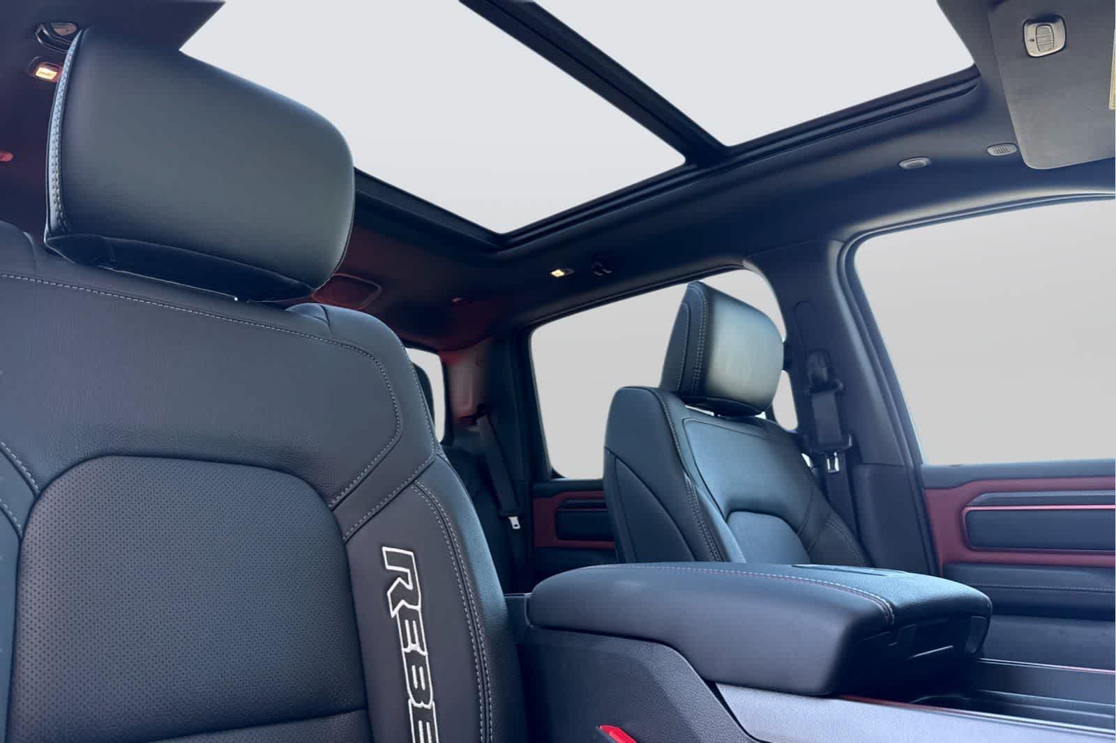 Thumbnail: 2026 RAM 1500 - 17