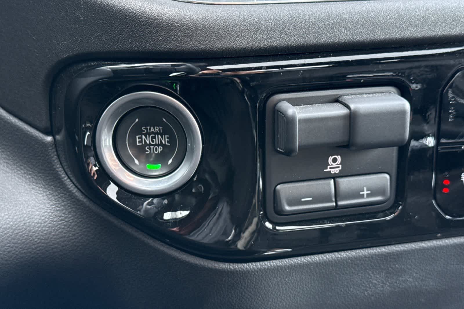 Thumbnail: 2023 Chevrolet Silverado 1500 - 23