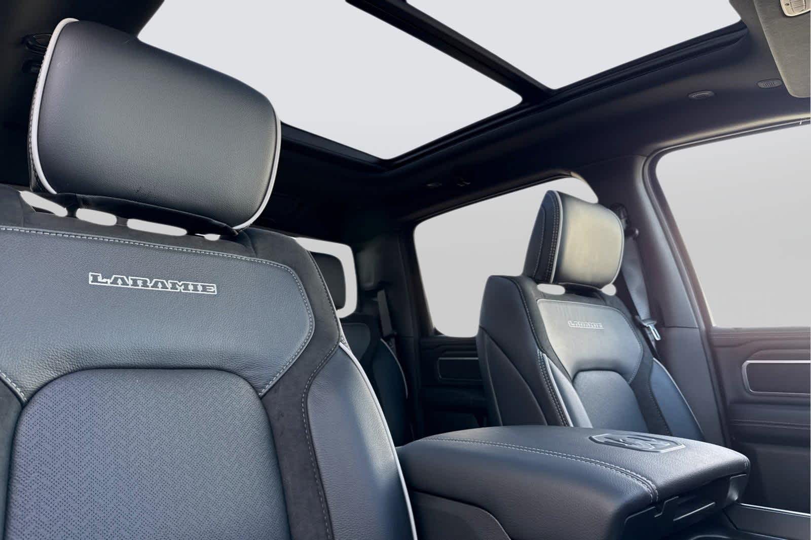 Thumbnail: 2026 RAM 1500 - 17