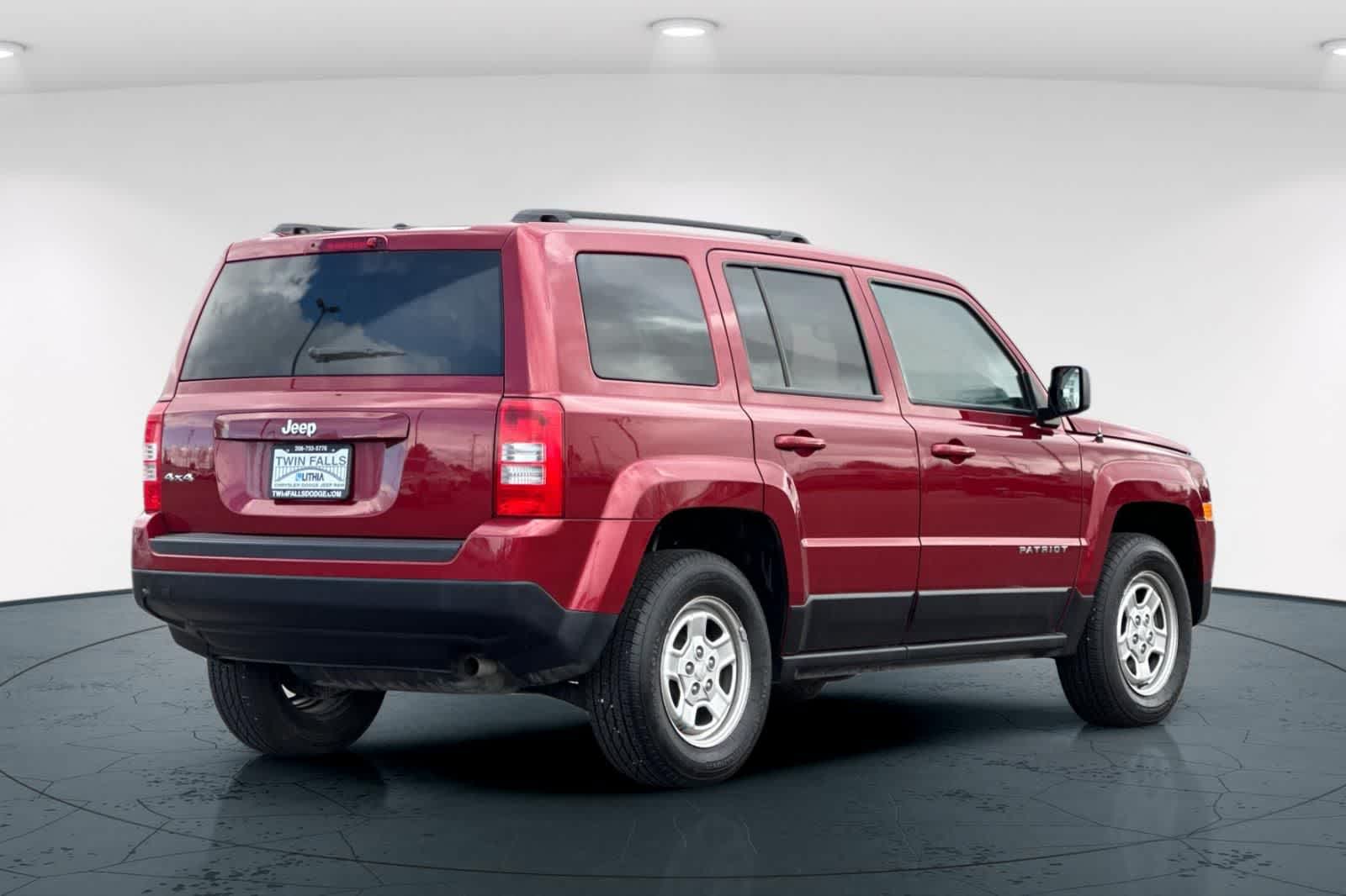 Thumbnail: 2016 Jeep Patriot - 2