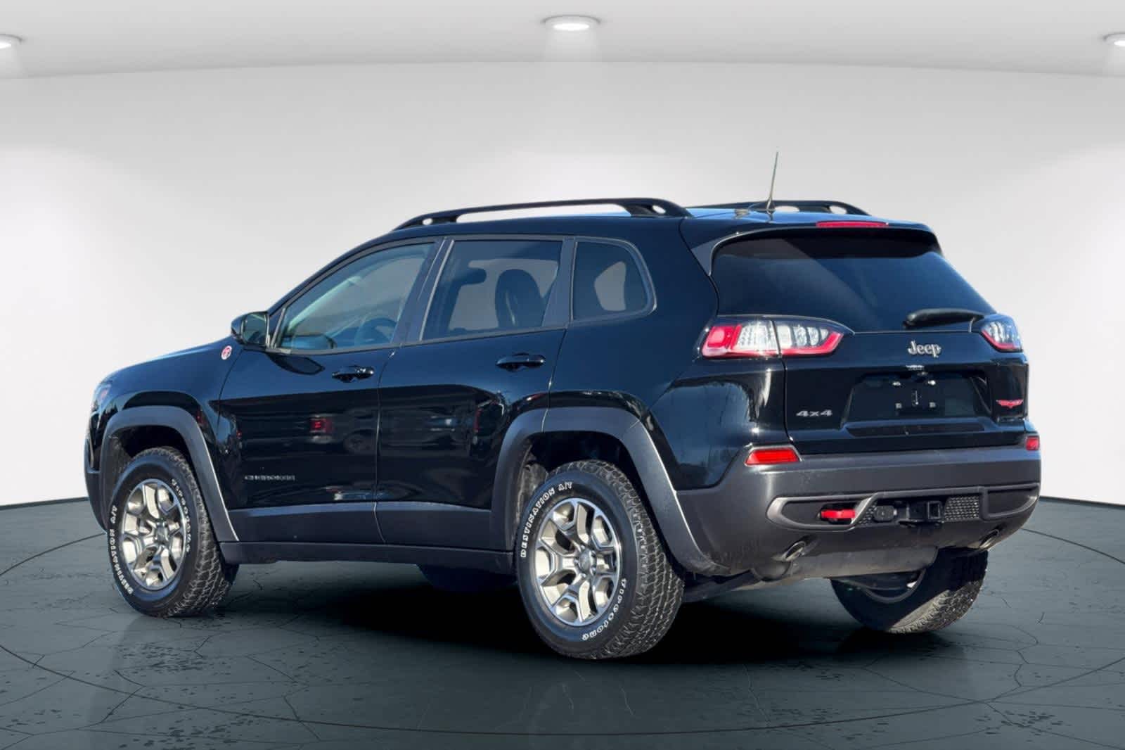 Thumbnail: 2022 Jeep Cherokee - 8