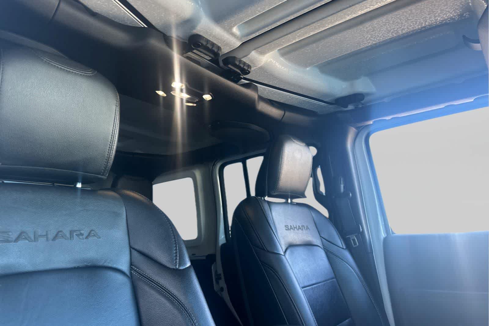 Thumbnail: 2020 Jeep Wrangler - 18