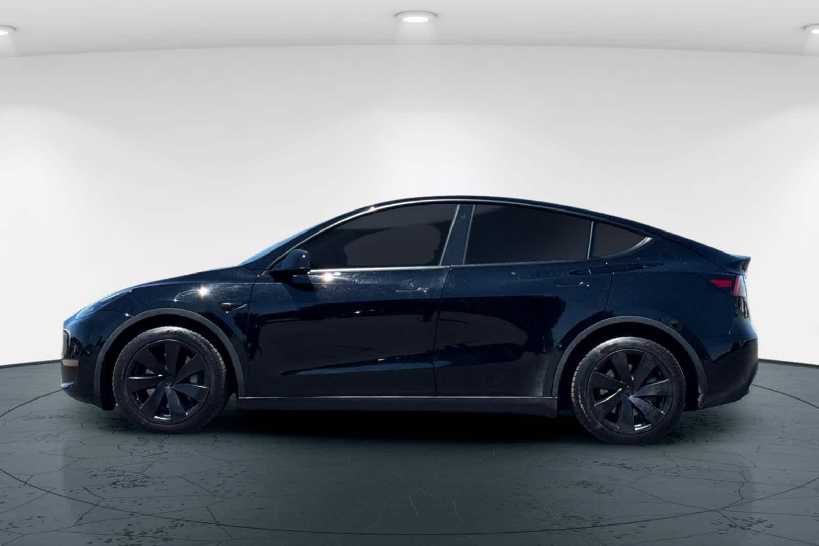 Thumbnail: 2022 Tesla Model Y - 9