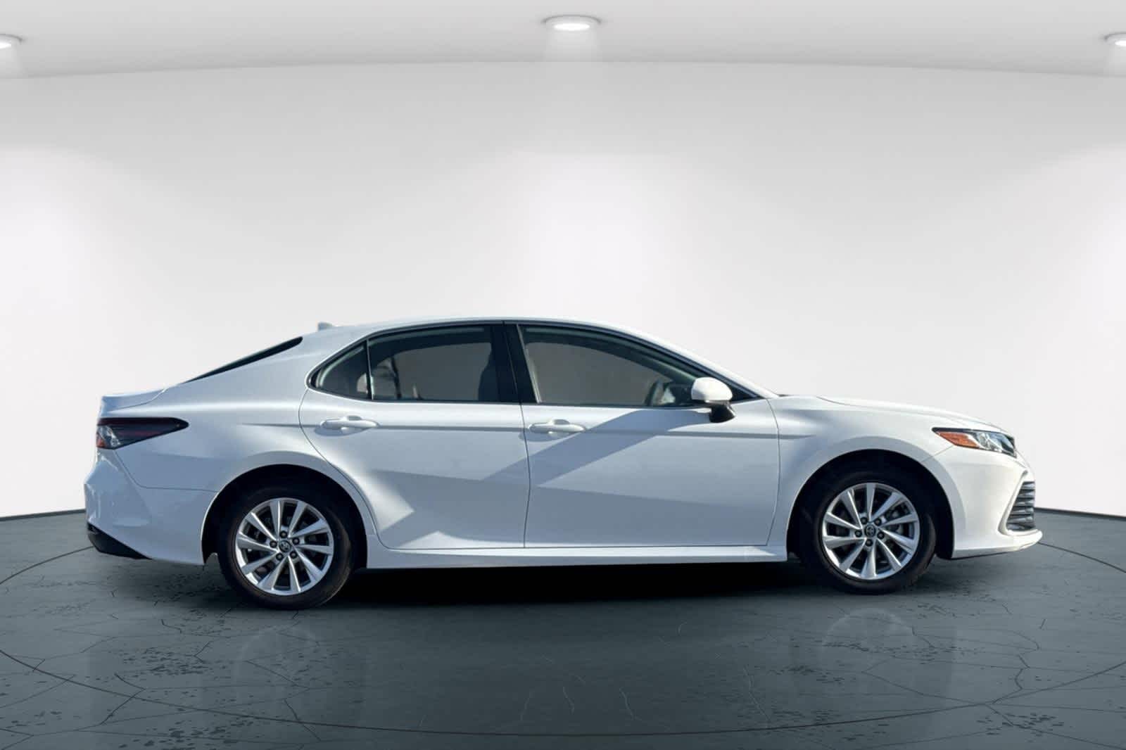 Thumbnail: 2024 Toyota Camry - 6