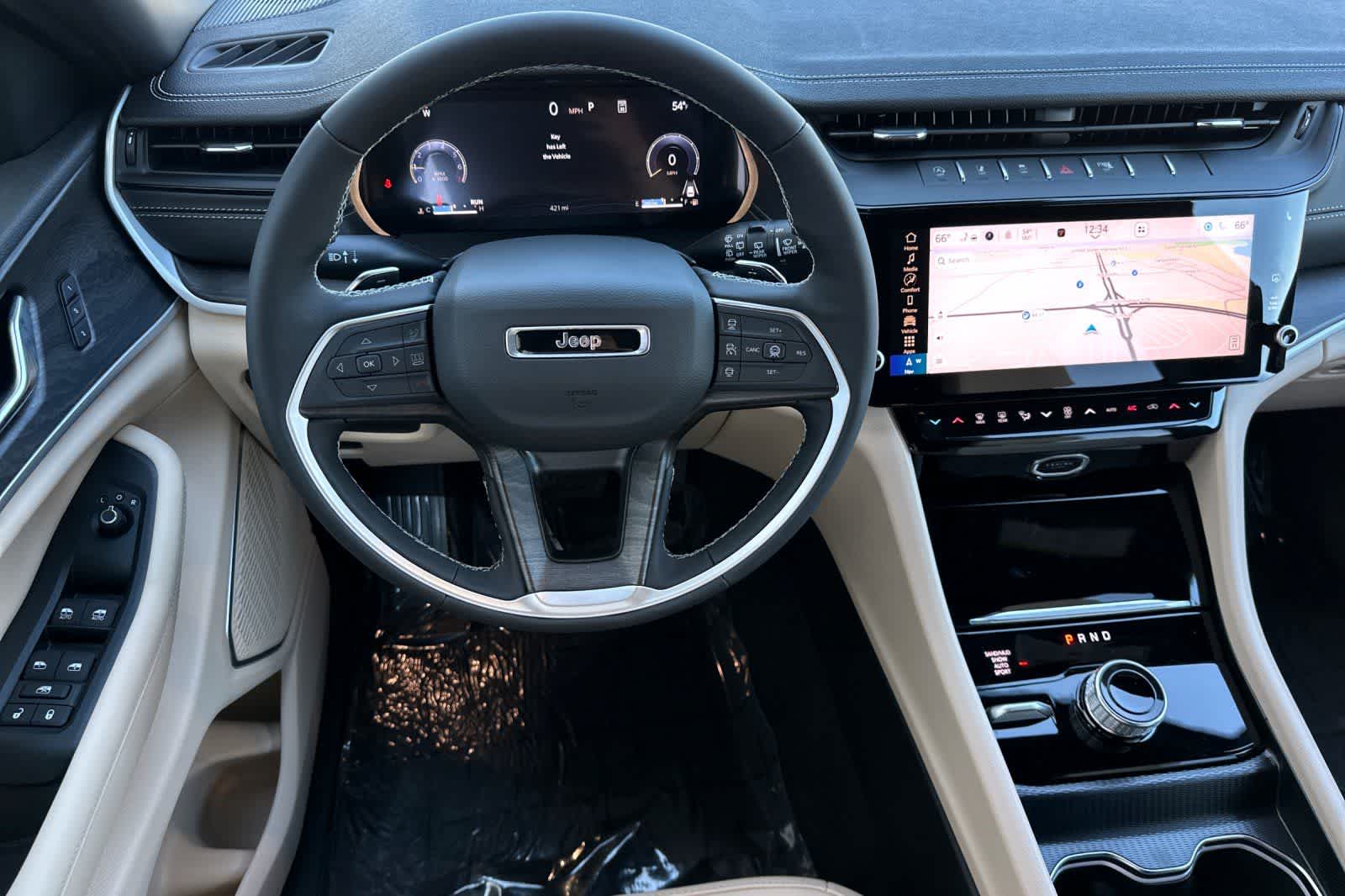 Thumbnail: 2026 Jeep Grand Cherokee - 14