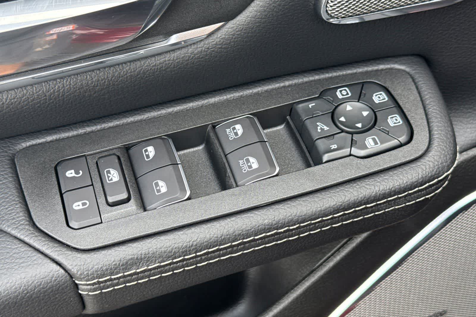 Thumbnail: 2026 RAM 1500 - 13