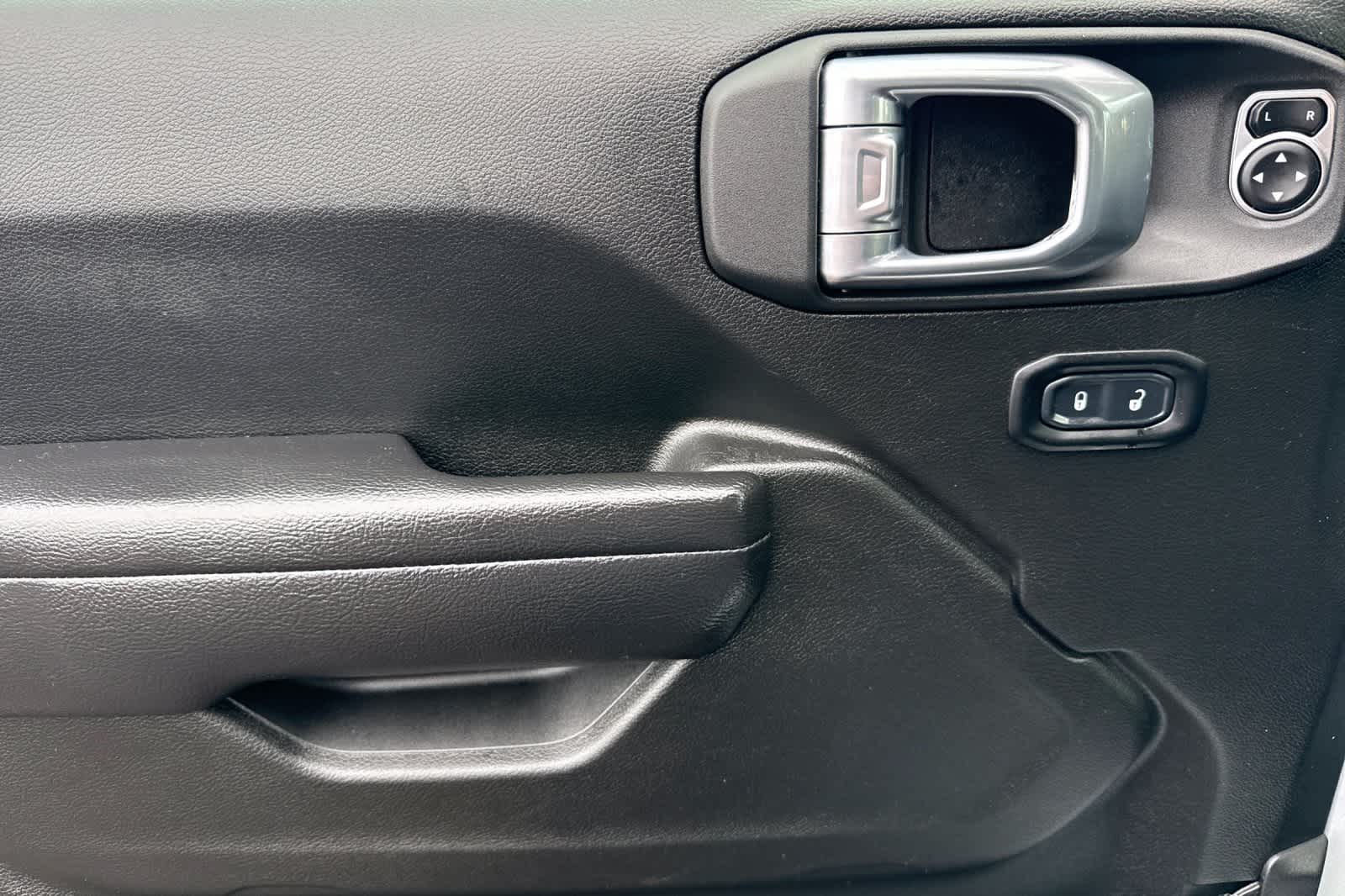 Thumbnail: 2022 Jeep Wrangler - 12