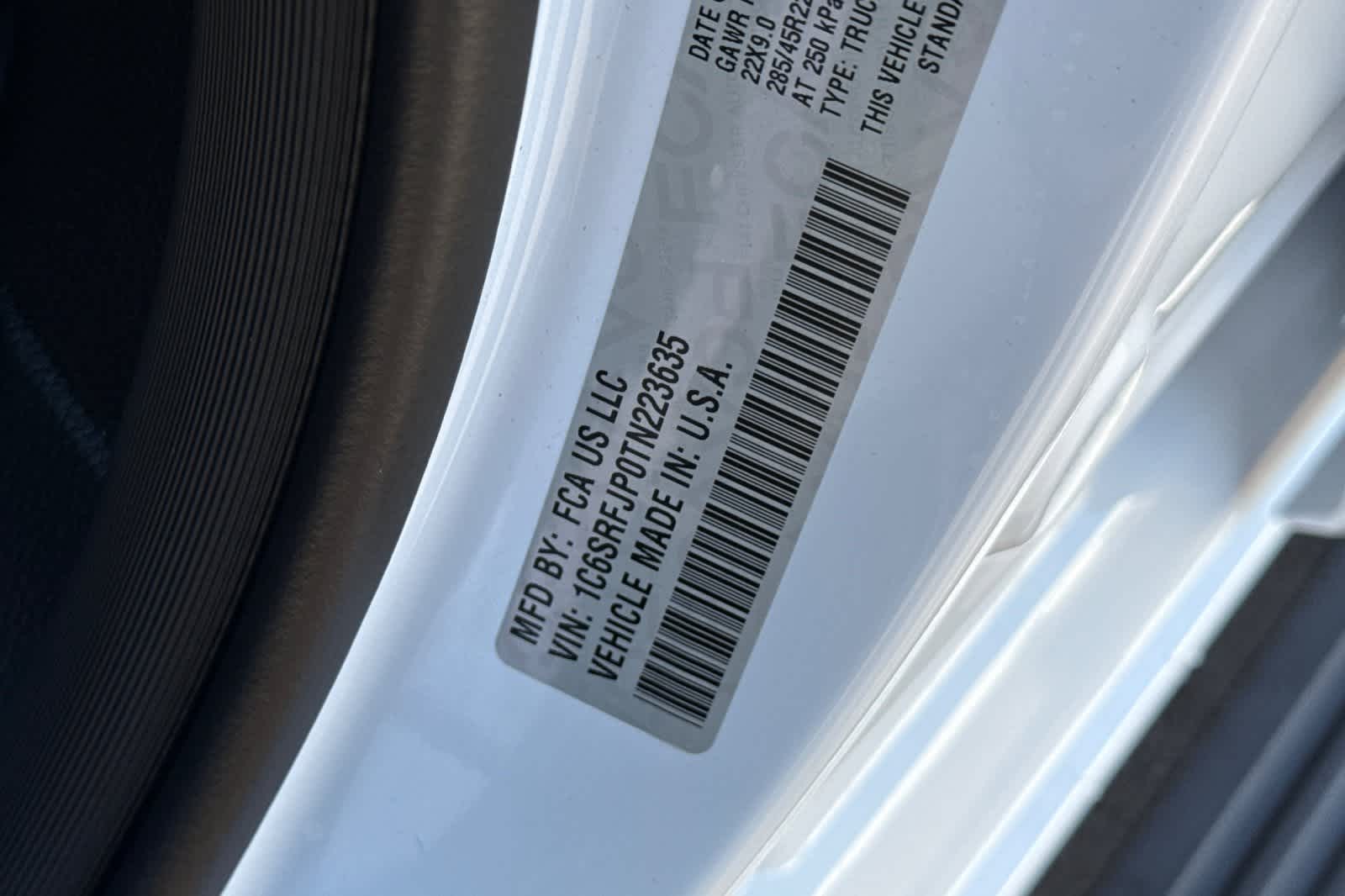 Thumbnail: 2026 RAM 1500 - 32