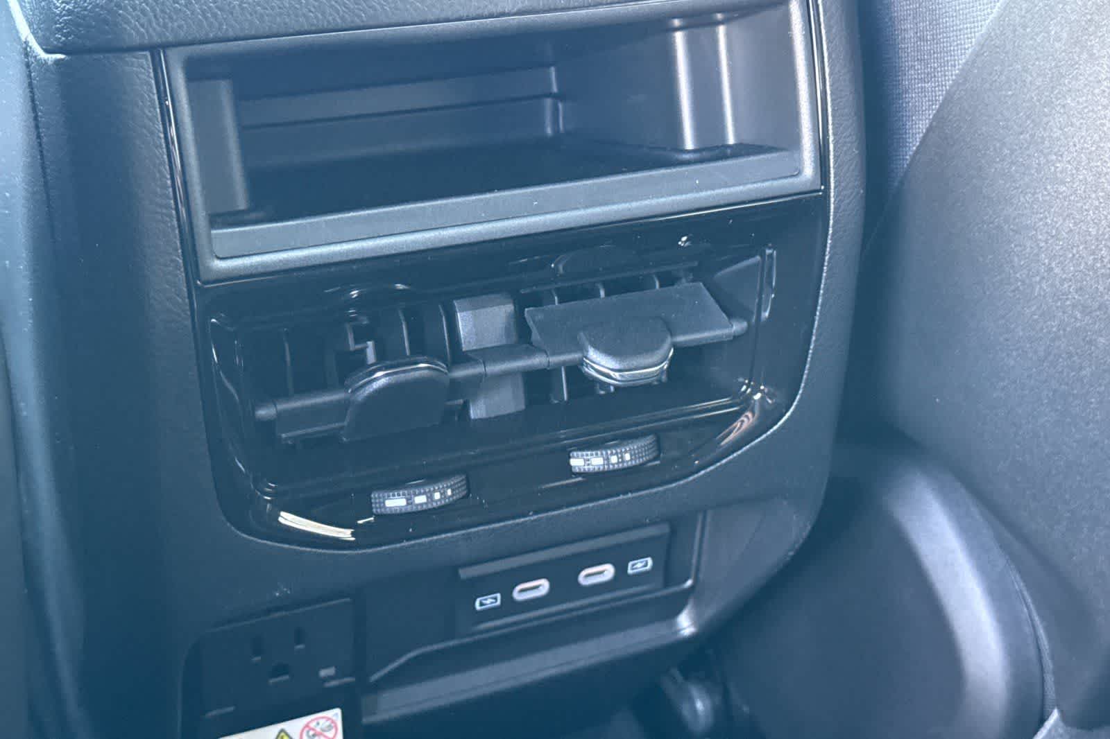 Thumbnail: 2026 Jeep Grand Cherokee - 15