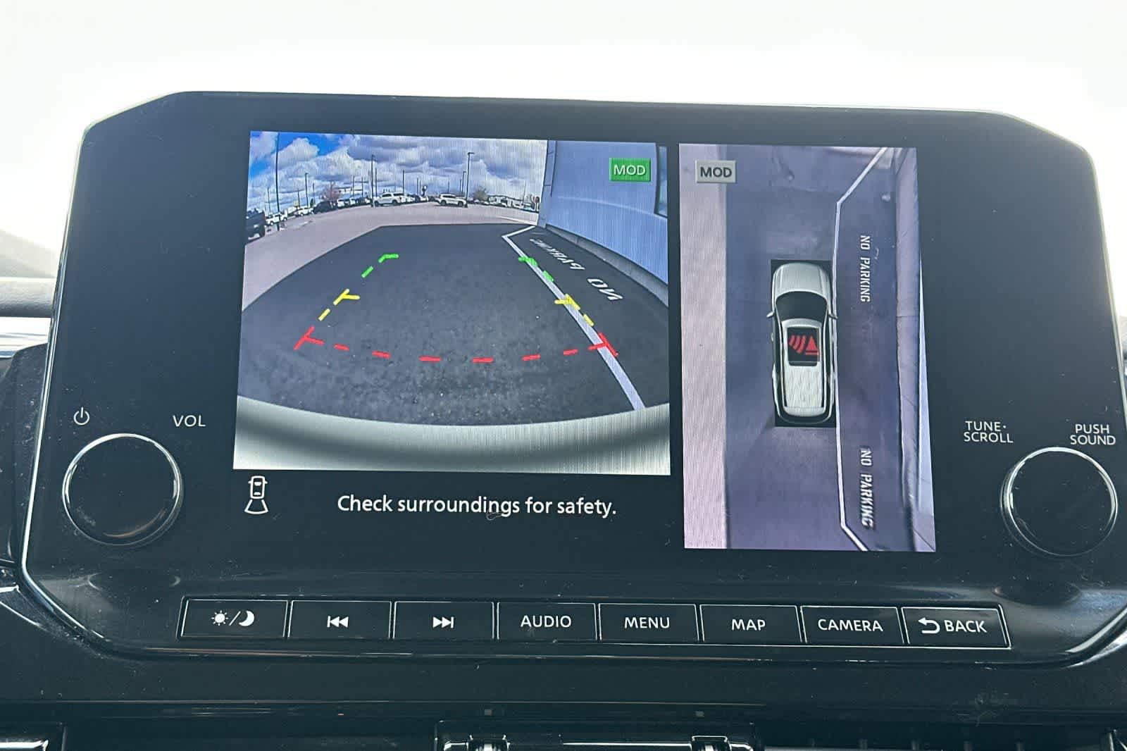 Thumbnail: 2023 Nissan Pathfinder - 23