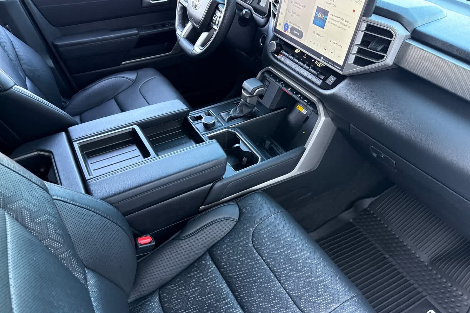 Thumbnail: 2023 Toyota Tundra - 16